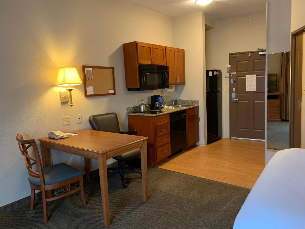 Hotel C&lewood Jonesboro